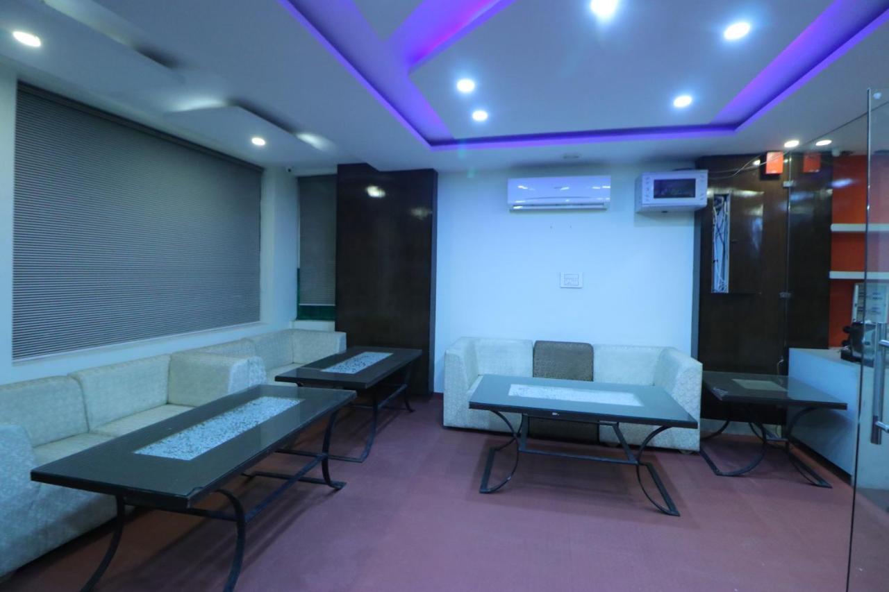 Hotel Eurasia Mohali International Airport Zirakpur Екстер'єр фото
